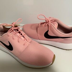 Nike Men’s Pink Golf Sneakers